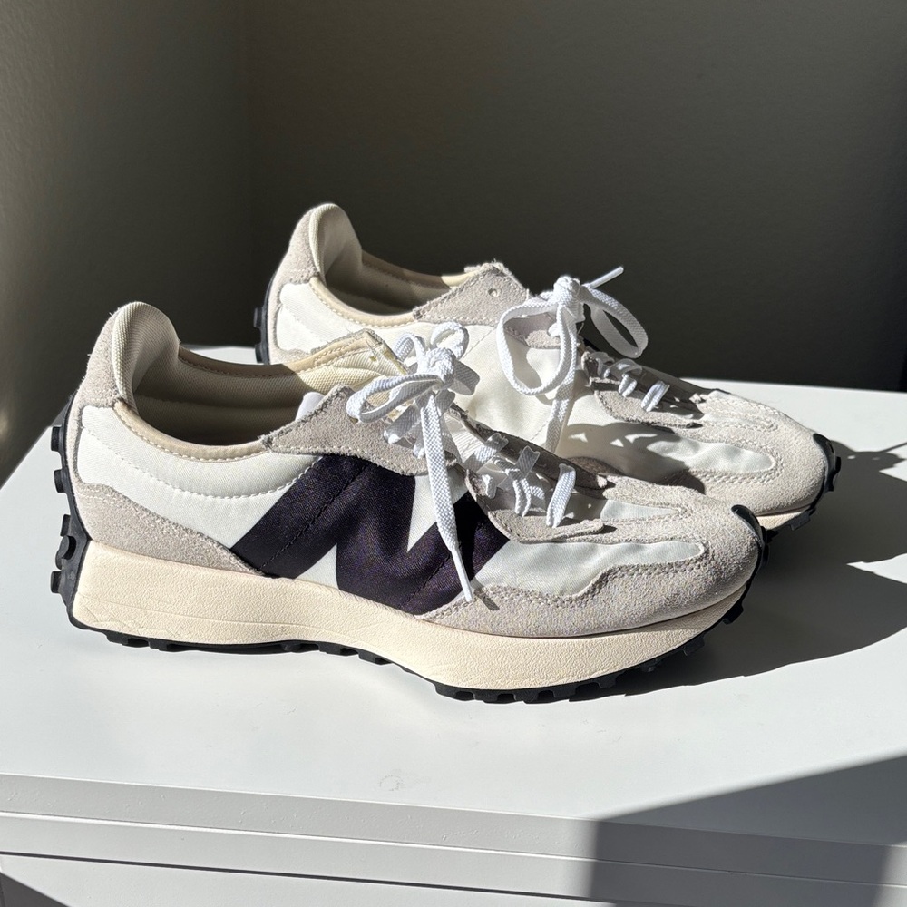 New Balance Classics 327
